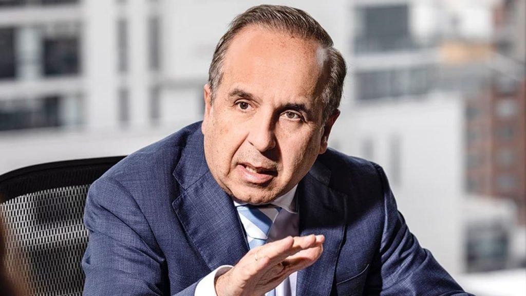 Ministro Reyes anunció Denuncia Penal contra Ultra Air