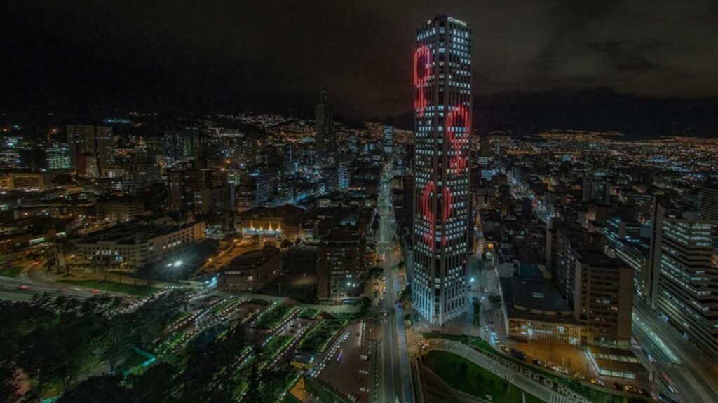 ¿Cómo subir al mirador de la Torre Colpatria en Bogotá? Horarios y precios